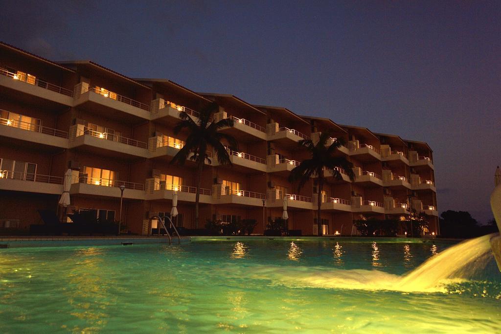 Exes Ishigaki Hotel Ishigaki  Exterior photo